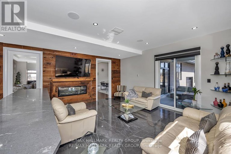 28737075/595-shoreway-drive/greely/ottawa/ontario/K4P0G3_28
