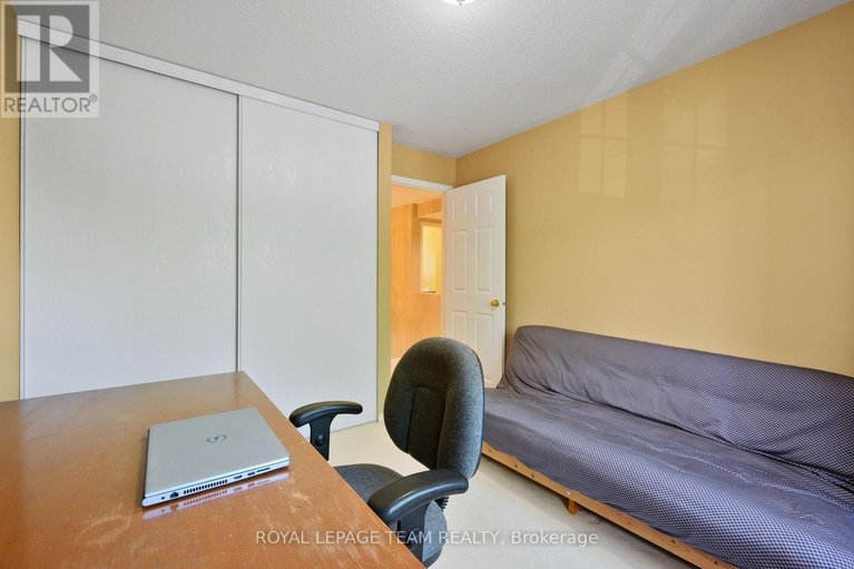 29531354/2885-brigham-way/upper-hunt-club/ottawa/ontario/K1T3Y8_37