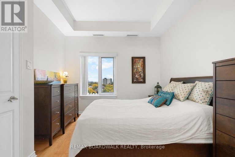 29474763/1004-314-central-park-drive/central-park/ottawa/ontario/K2C0R2_20