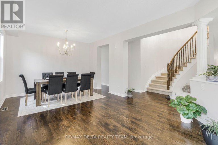 28627849/227-hillpark-high-street/mer-bleuebradley-estatesanderson-park/ottawa/ontario/K1W0B5_5