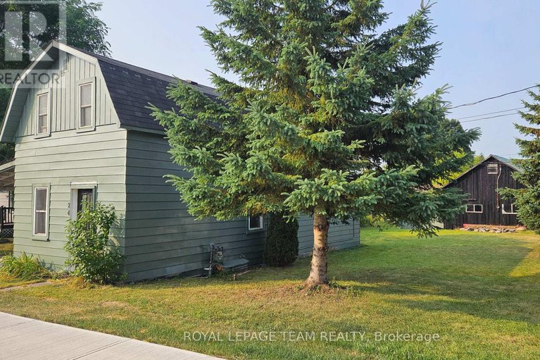 28435512/24-mercer-street/almonte/mississippi-mills/ontario/K0A1A0_4