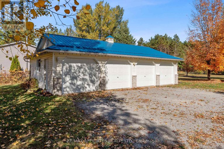 28980028/2296-eady-road/horton-twp/horton/ontario/K7V3Z8_32