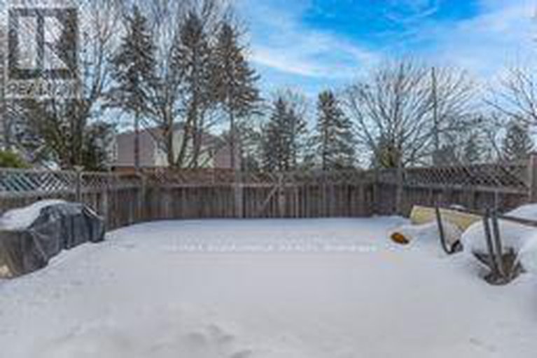 29379772/67-406-valade-crescent/fallingbrookpineridge/ottawa/ontario/K4A2W2_3