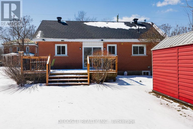 29524122/15-marlborough-street/maxville/north-glengarry/ontario/K0C1T0_29