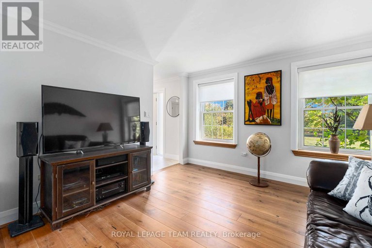 28940177/910-bolton-road/north-grenville-twp-kemptville-south/north-grenville/ontario/K0G1N0_21