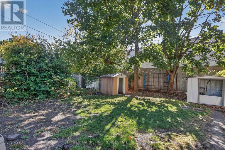28690324/528-mutual-street/castle-heights/ottawa/ontario/K1K1C6_35