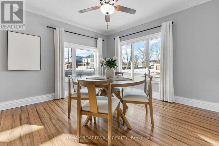 29447130/36-main-street/finch/north-stormont/ontario/K0C1K0_19