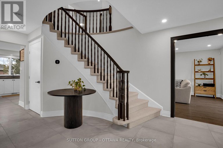 28535998/13-weatherwood-crescent/pineglencountry-place/ottawa/ontario/K2E7C5_8