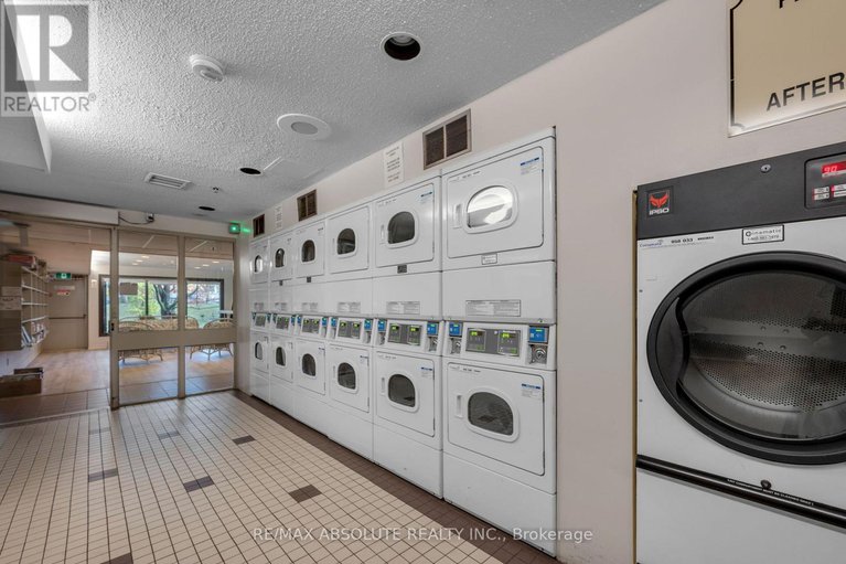 29030297/2406-1081-ambleside-drive/woodroffe/ottawa/ontario/K2B8C8_43