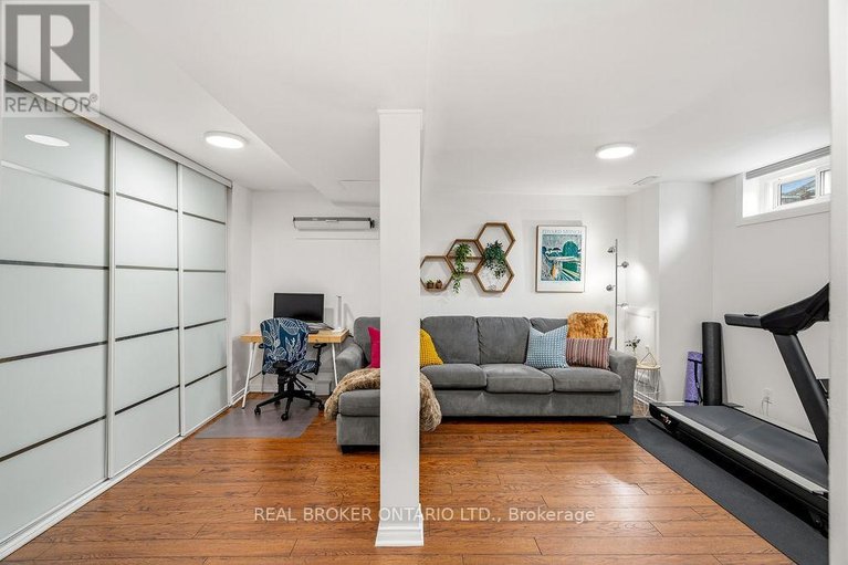 29633974/1095-avignon-court/orleans-wood/ottawa/ontario/K1C2M2_22