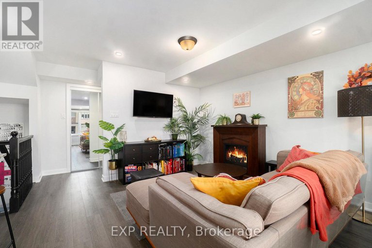 28977055/770-mikinak-road/cfb-rockcliffe-and-area/ottawa/ontario/K1K5A5_7