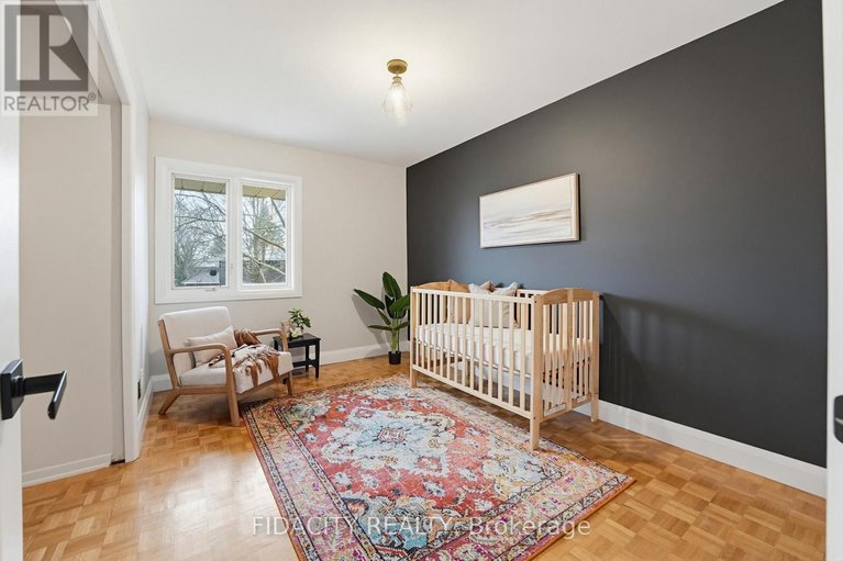 29608674/7-gagnon-court/beaverbrook/ottawa/ontario/K2K1A7_30