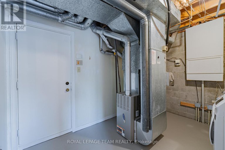 28613595/28-huntview-private/hunt-clubwestern-community/ottawa/ontario/K1V0M5_43