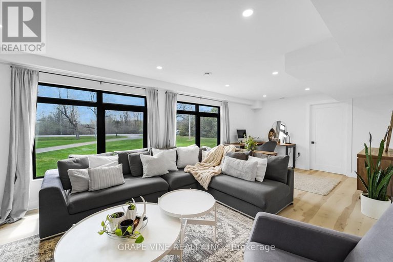 29103096/1671-county-rd-43-road/north-grenville-twp-kemptville-south/north-grenville/ontario/K0G1G0_19