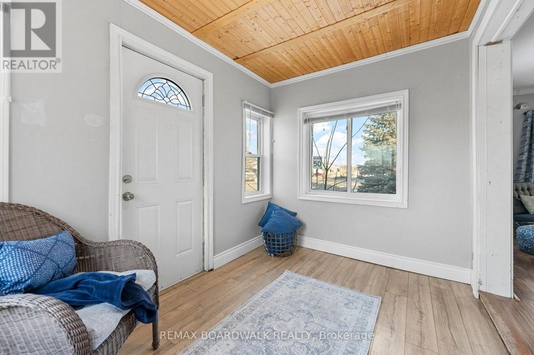 29447130/36-main-street/finch/north-stormont/ontario/K0C1K0_27