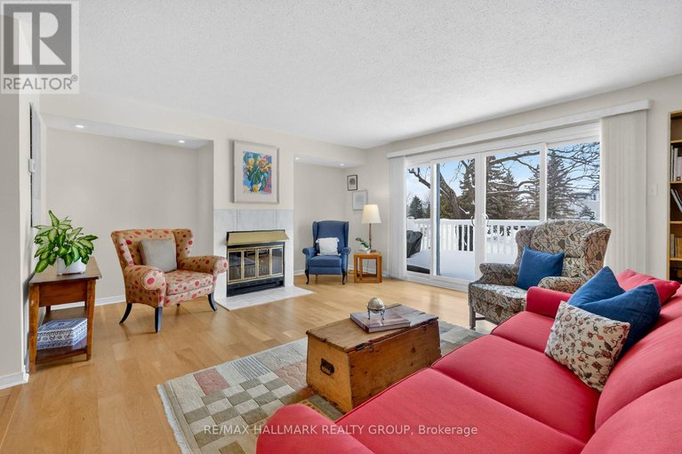 29413276/9-forsyth-lane/crystal-beach/ottawa/ontario/K2H9H1_16