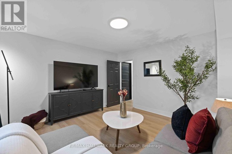 29102044/2186-lenester-avenue/mckellar-heightsglabar-park/ottawa/ontario/K2A1L4_26