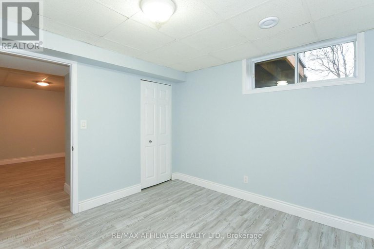 28479227/1980-scully-way-s/fallingbrookgardenway-south/ottawa/ontario/K4A4H2_29