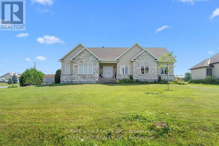 28831999/5607-maklynne-way/vars-village/ottawa/ontario/K0A3H0_4