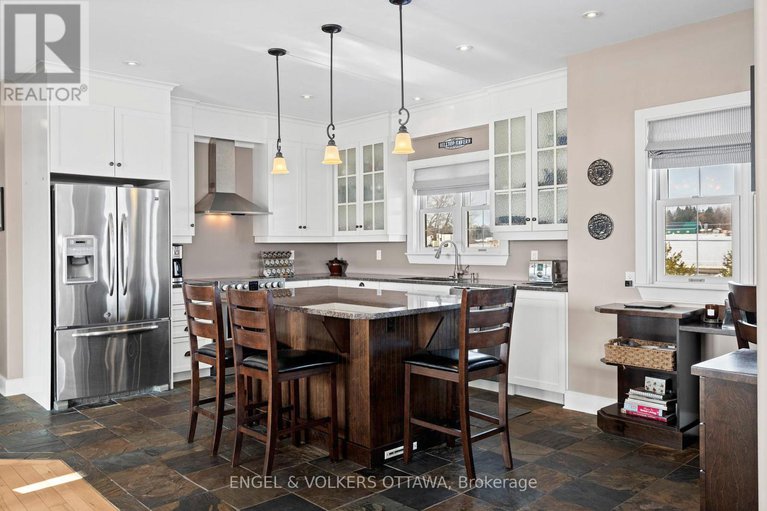 29381440/5165-canon-smith-drive/fitzroy/ottawa/ontario/K0A1X0_16