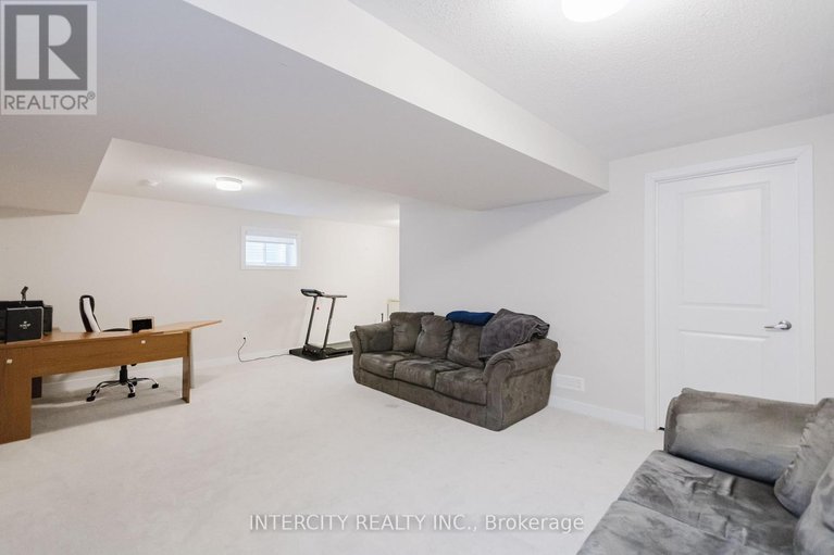 29302038/124-hackamore-crescent/goulbourn-twp-from-franktown-rdsouth-to-rideau/ottawa/ontario/K0A2Z0_40