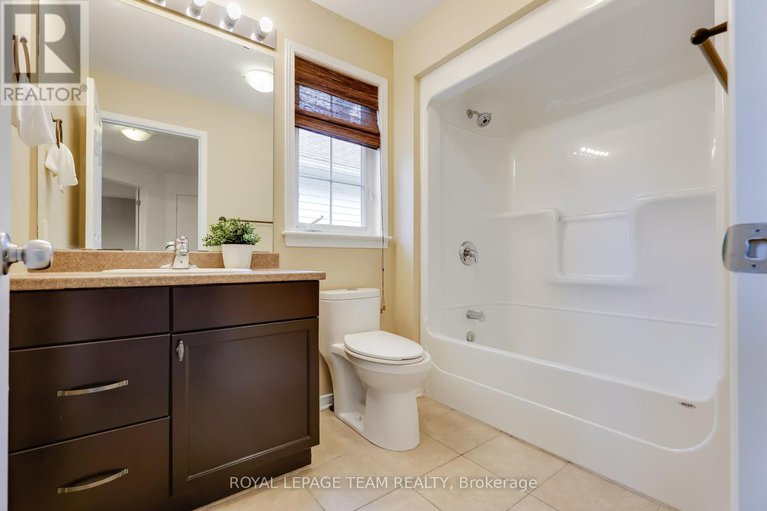 28790029/474-west-ridge-drive/stittsville-south/ottawa/ontario/K2S0L1_32