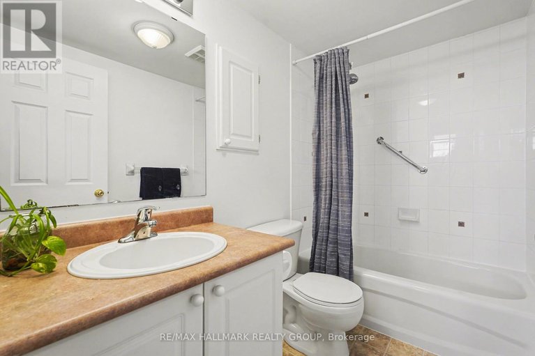 29665653/205-3275-st-joseph-boulevard/bilberry-creekqueenswood-heights/ottawa/ontario/K1E3Y3_18