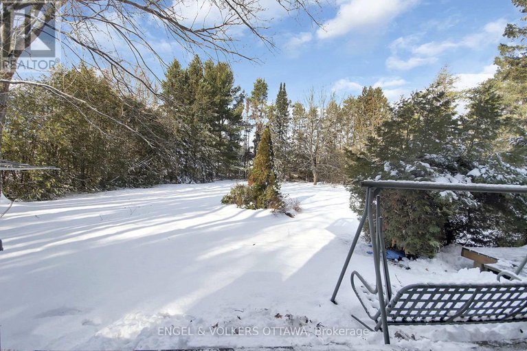 29262482/5361-hilltop-drive/manotick-long-island-nicholls-island/ottawa/ontario/K4M1G4_36