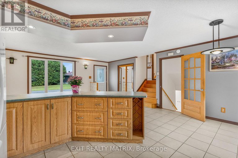 28991859/29-louise-crescent/embrun/russell/ontario/K0A1W0_11