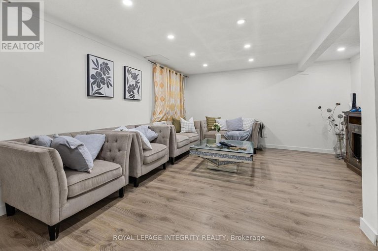 28599502/3485-mccarthy-road/hunt-clubwestern-community/ottawa/ontario/K1V8Z9_23