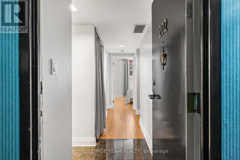 28741163/202-309-cumberland-street/lower-townbyward-market/ottawa/ontario/K1N7J1_20