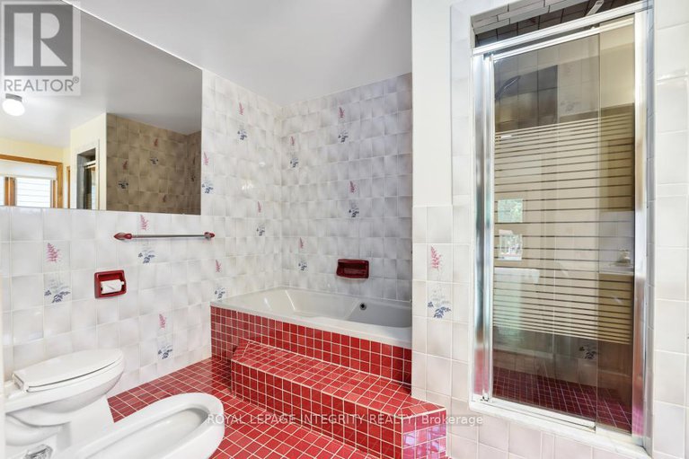 28932150/2291-courtice-avenue-e/alta-vista/ottawa/ontario/K1H7G7_20