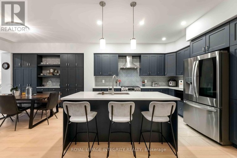 29585551/221-finsbury-avenue/stittsville-south/ottawa/ontario/K2S2X9_10