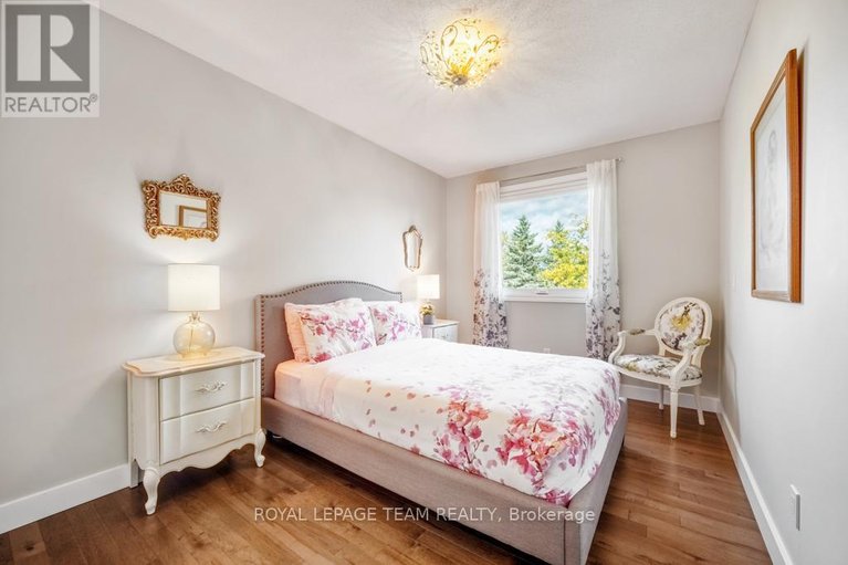 29676551/103-dunbarton-court/cardinal-glen/ottawa/ontario/K1K4L5_23