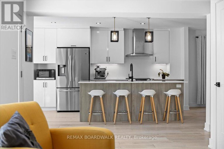 29432300/1535-kamouraska-circle/chateauneuf/ottawa/ontario/K1C3J1_12