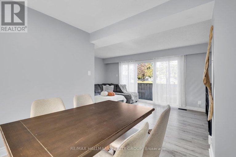 28989404/81-hadley-circle/bells-corners/ottawa/ontario/K2H7Z8_19