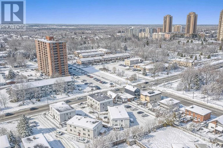 29371444/412-montreal-road/vanier/ottawa/ontario/K1K0V4_33