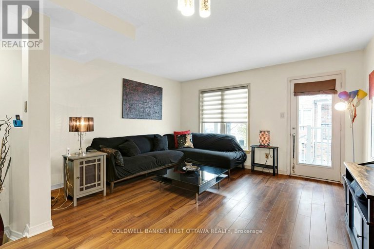 29256270/150-urbancrest-private/stonebridge/ottawa/ontario/T1P1L9_5