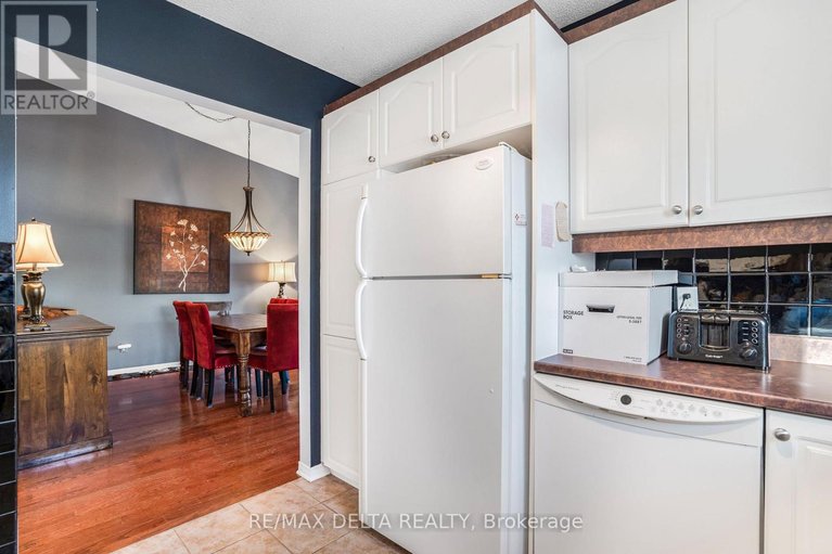 29507565/208-2927-laurier-street/town-of-rockland/clarence-rockland/ontario/K4K1T8_16