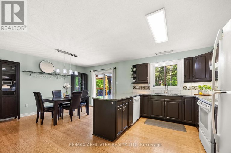 28379775/141-pine-ridge-drive/beckwith-twp/beckwith/ontario/K7C3P2_10