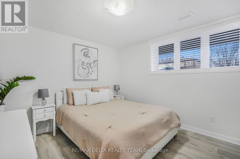 29531208/d-516-decoeur-drive/avalon-west/ottawa/ontario/K4A5H5_14