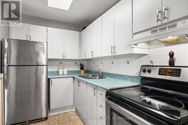 28874655/316-2000-jasmine-crescent/beacon-hill-south/ottawa/ontario/K1J8K4_9