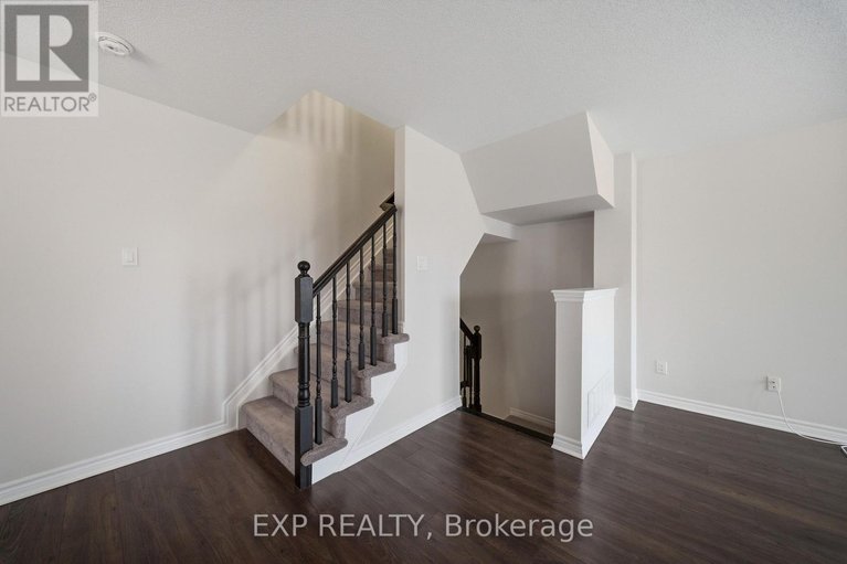 29618340/359-sweetfern-crescent/avalon-west/ottawa/ontario/K4A1A5_8