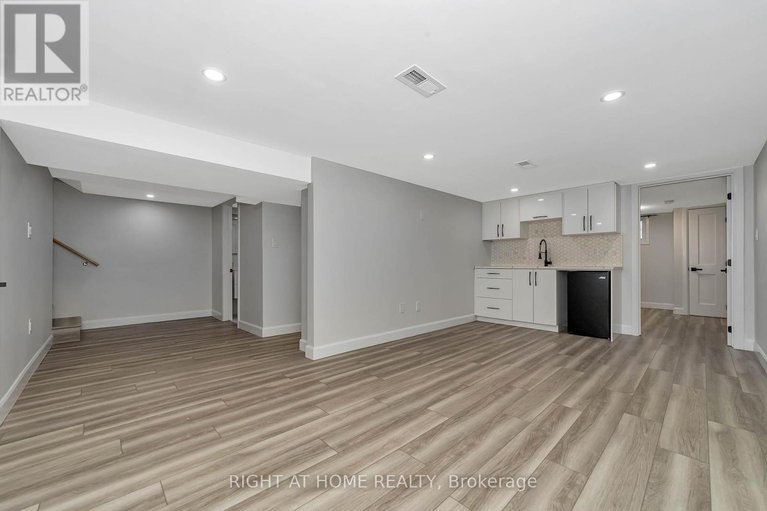 27937826/6200-russell-road-e/carlsbad-springs/ottawa/ontario/K0A1K0_15