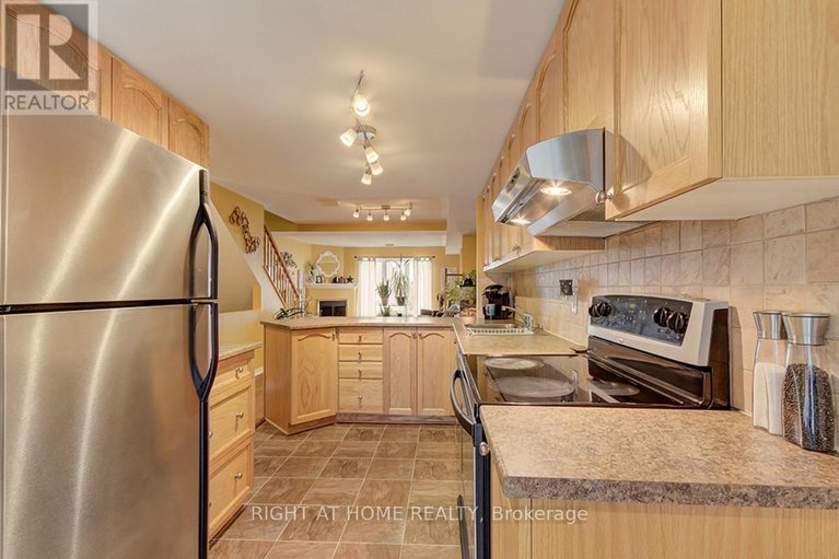 29620882/47-128-bonfield-private/avalon-east/ottawa/ontario/K4A5E2_7