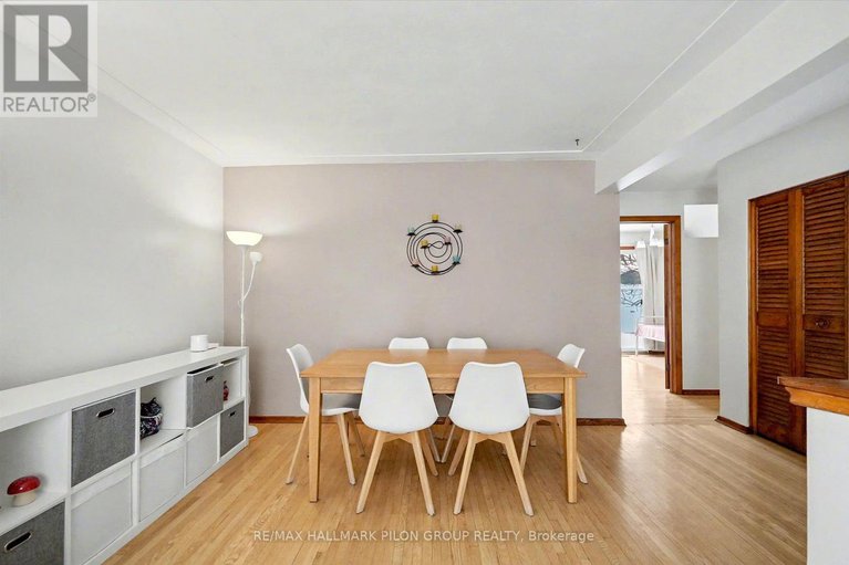 29284752/2089-bangor-street/elmvale-acresurbandale/ottawa/ontario/K1G2X6_4