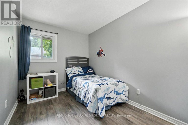 28798158/1417-ballard-court/pineview/ottawa/ontario/K1B4Y9_13