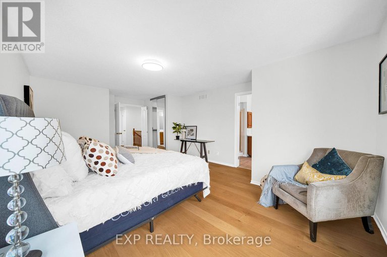 29355666/14-sandcliffe-terrace/centrepointe/ottawa/ontario/K2G5X1_23