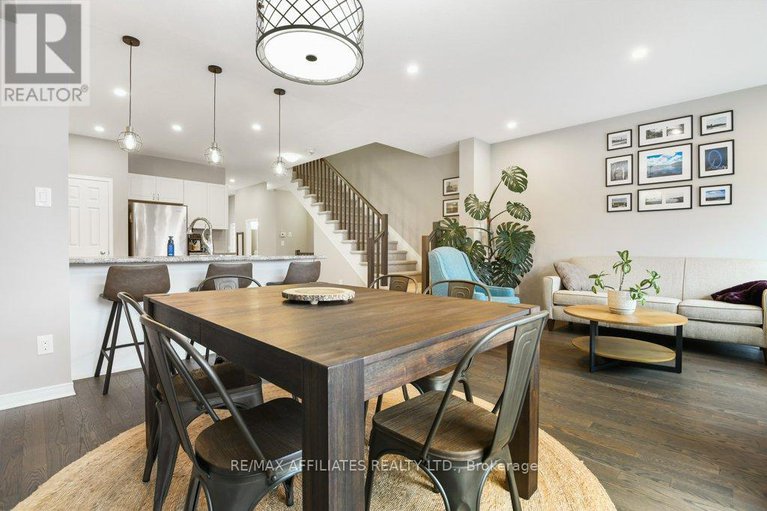 28576787/80-riddell-street/carleton-place/ontario/K7C0J8_9