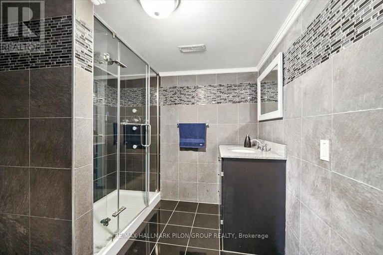 28869224/2145-provence-avenue/notting-hillsummerside/ottawa/ontario/K4A0P1_29